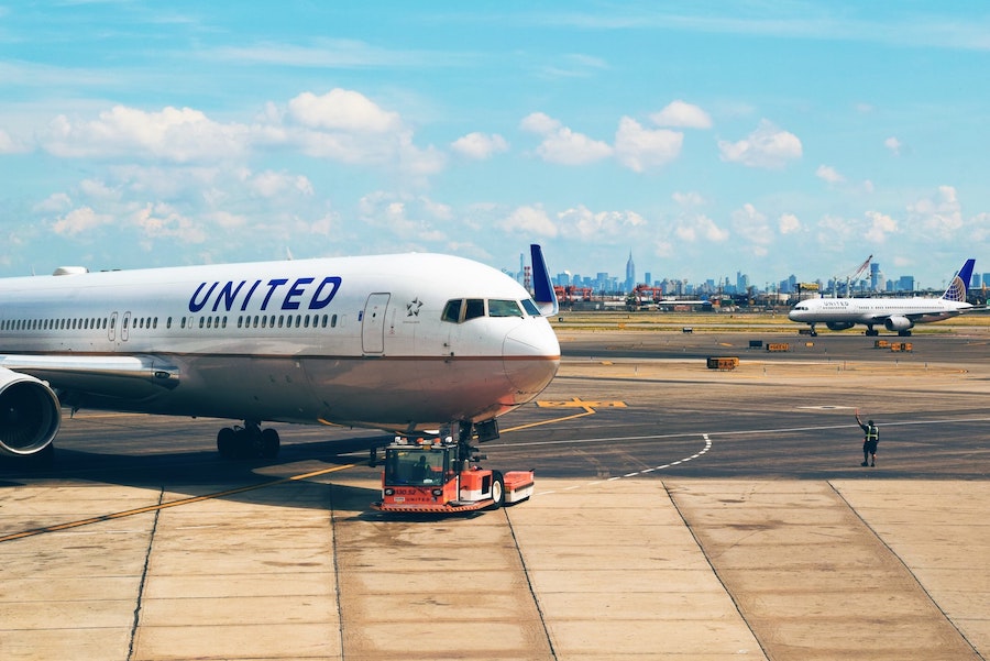 United Airlines Pilot Salary